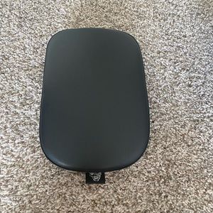 Motorcycle suction cup back seat